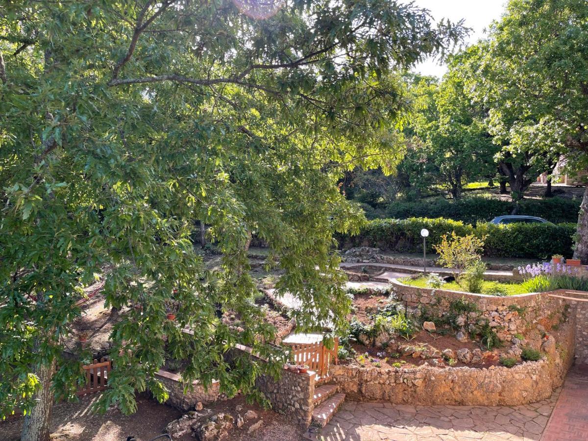 Lilia By Let Bed and breakfast